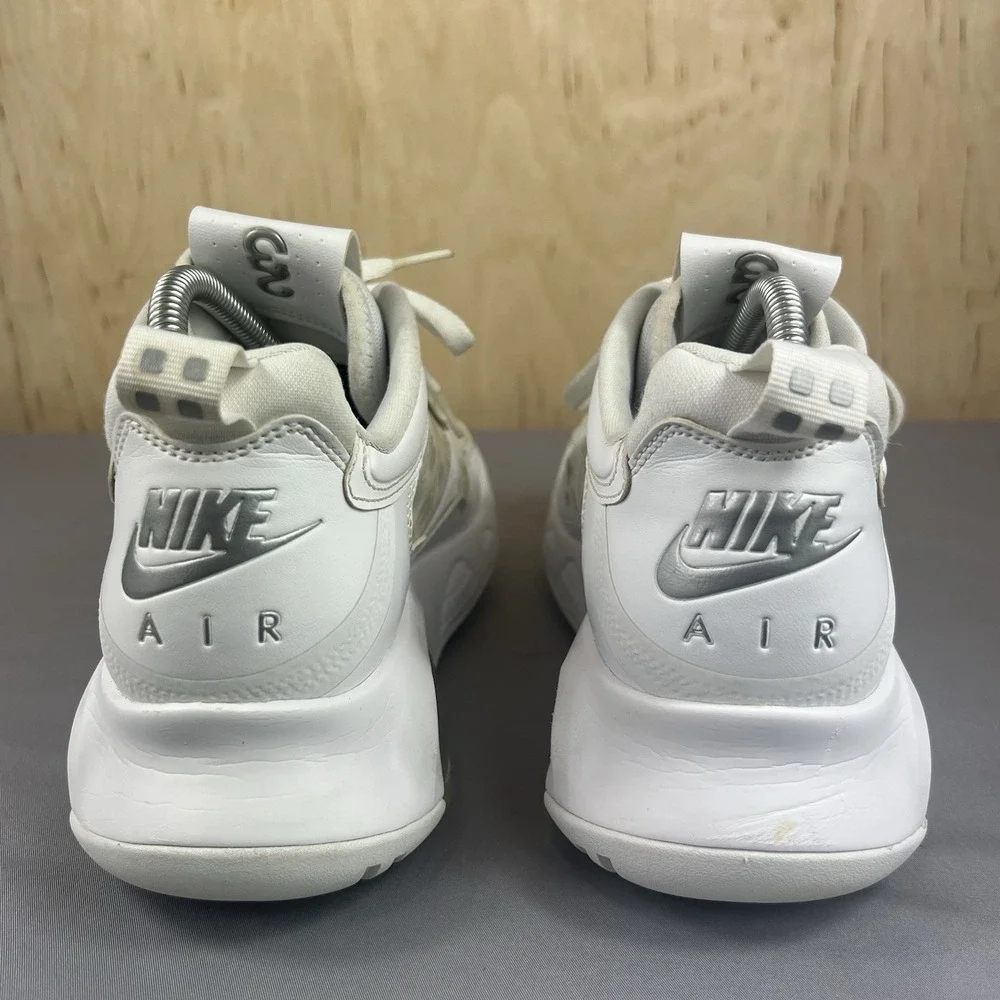 Nike Jordan Max 200 Men's White Sneakers CD6105-101 Size 8 Used